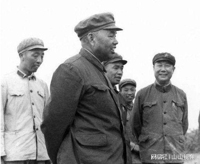 就最高的是他1994年升为上将OG真人游戏上将的众多秘书中成(图5)