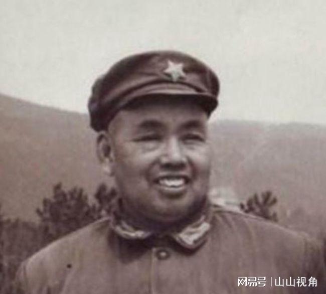 就最高的是他1994年升为上将OG真人游戏上将的众多秘书中成