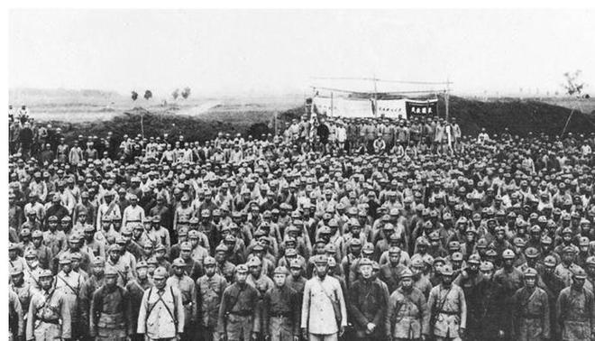 到部队说出身份后惊动了军区政委OG真人1949年一名修鞋匠找(图4)