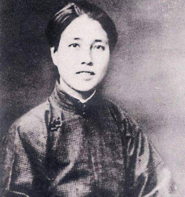 半个世纪再见面时她拿出了一双布鞋OG真人平台红军女团长与丈夫失散(图9)