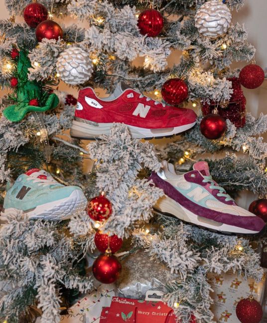 NB」市价起飞1000人夜排都抢不到了OG视讯Lisa带货同款！「Kith x(图19)